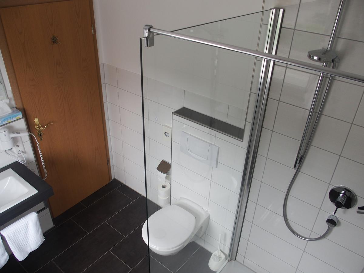 Hotel Pension Café Hasler Bodman-Ludwigshafen Esterno foto