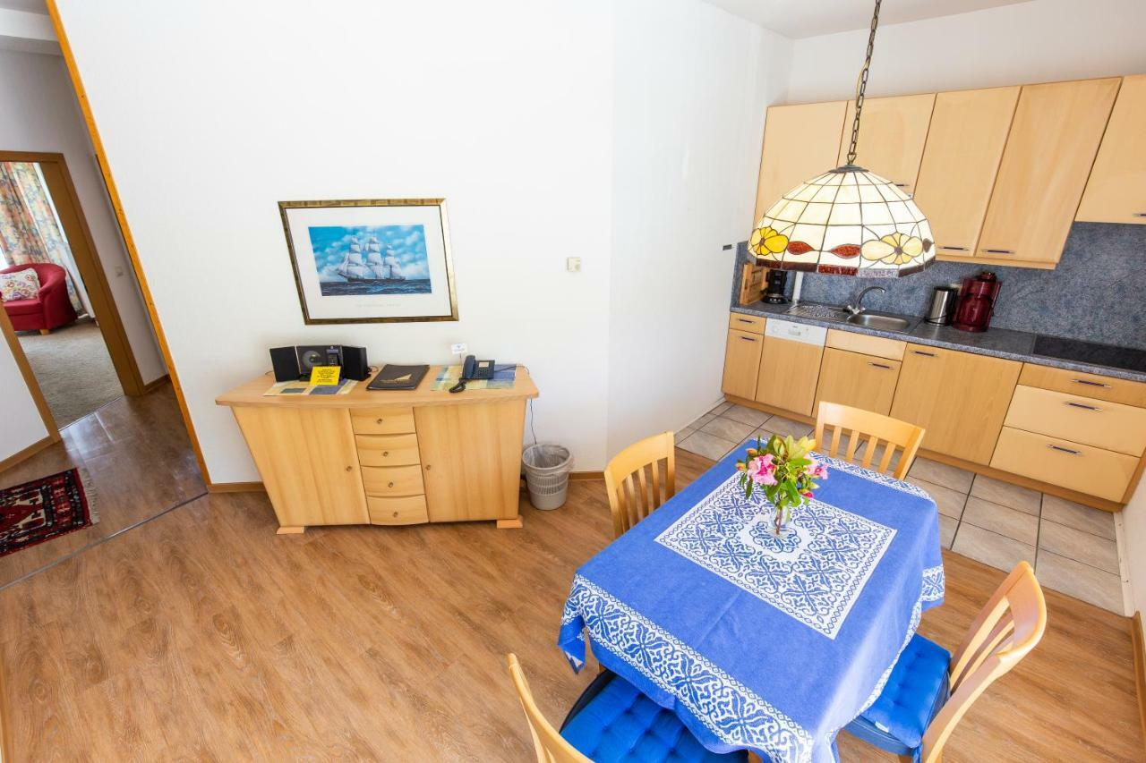 Hotel Pension Café Hasler Bodman-Ludwigshafen Esterno foto